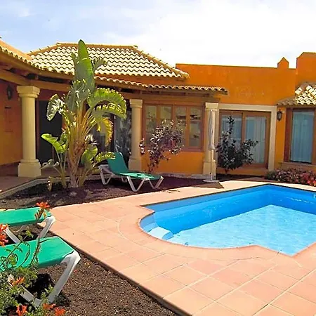 فيلة Brisas Del Mar *