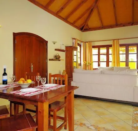 Brisas Del Mar *